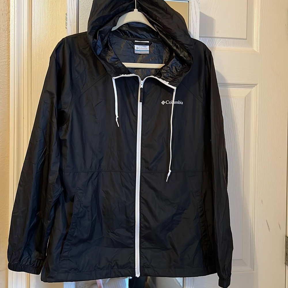 Columbia Rain Jacket, SizeS, Light Weight, Black.